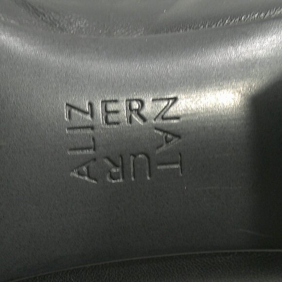 Naturalizer Black Classic Reto Leather Pointed Toe Mali Pumps Size 9 W | Wide - Picture 9 of 12